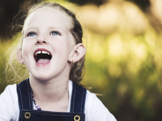 <img src="familyshoot.jpg" alt="Family shoot in Pretoria Botanical Gardens">