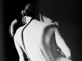 An example of stunning and tasteful nude- and boudoir photography done on location in Alberton, by Loci Photography