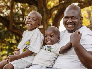 Making families laugh during family photoshoots shot in Pretoria by Loci Photography