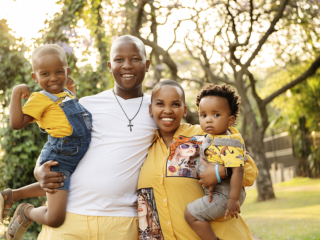 Warm and sunny family photoshoots done by Yolandi Jacobsz from Loci Photography