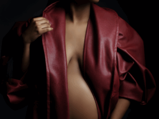 Stunning maternity shoots done in studio with Loci Photography and the Nicolassi clothing range.