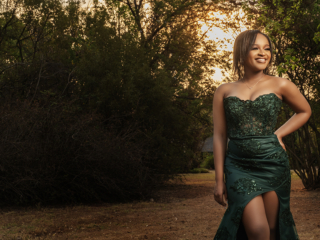 Stunning matric dance photography at the Pretoria Botanical Gardens photographed by Loci Photography.