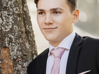 Stunning portraits of young students during matric dance sessions in Pretoria photographed by Loci Photography.
