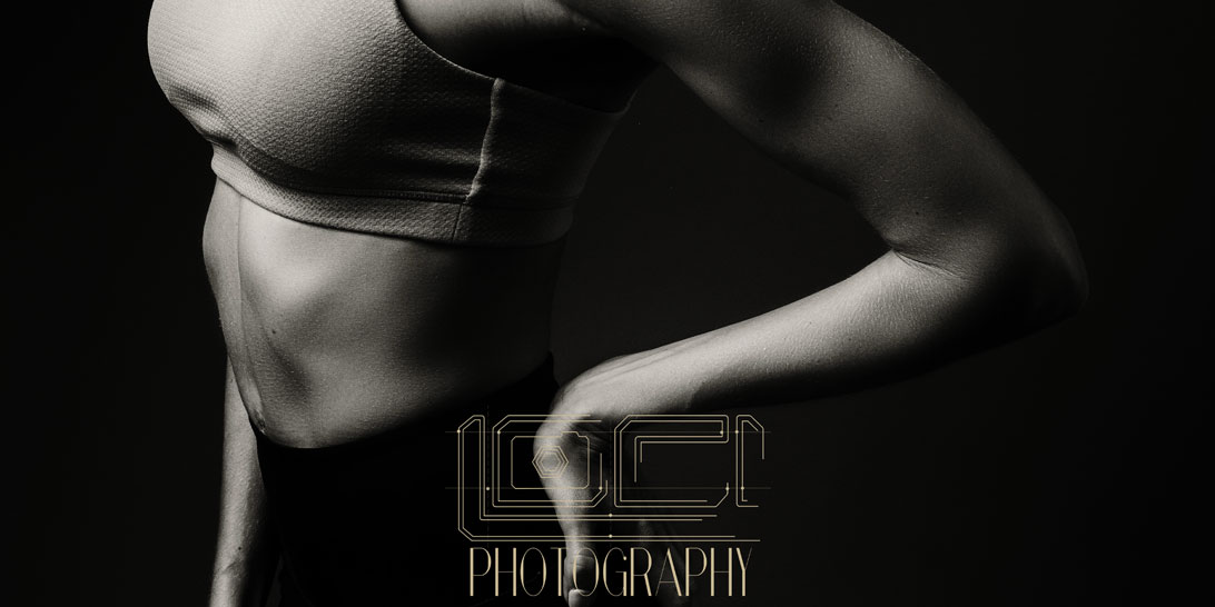 A striking fitness shoot in studio blog header image for Loci Phootgraphy's website