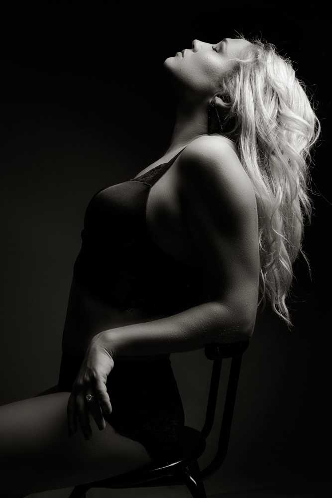 Stunning black and white boudoir photography by Loci Photography in Pretoria