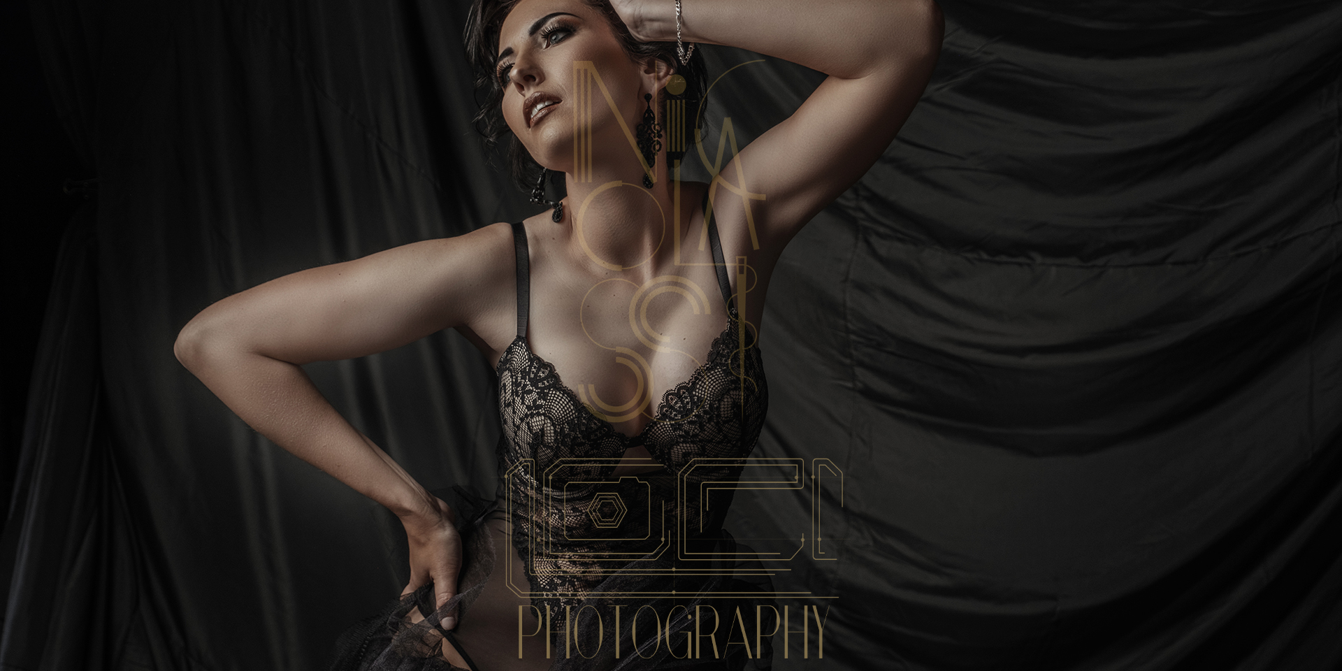 Why would you do a boudoir shoot? A blogpost explaining on why it is an incredible idea to book a boudoir shoot with Loci Photography