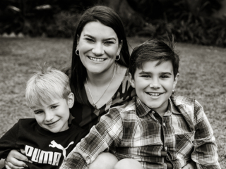 Professional family photography done on location in Pretoria East by photographer Yolandi Jacobsz of Loci Photography who has been doing family photoshoots for 15 years.
