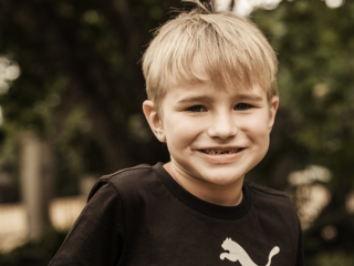 Professional family photography done on location in Pretoria East by photographer Yolandi Jacobsz of Loci Photography who has been doing family photoshoots for 15 years.
